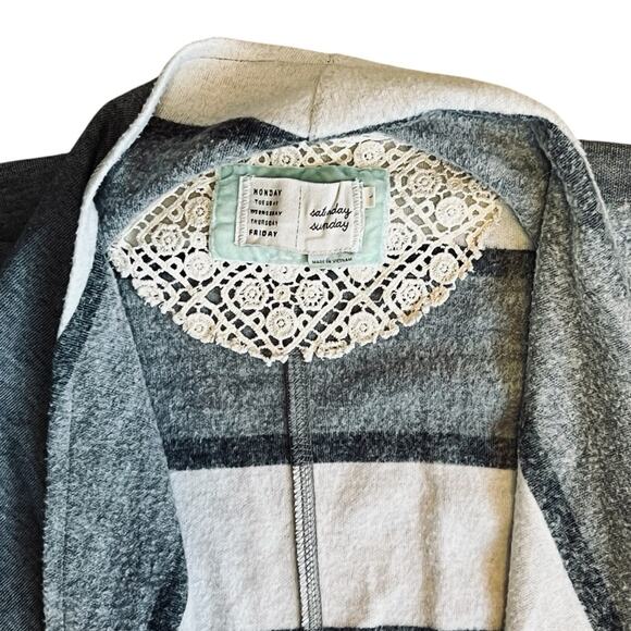 Anthropologie Saturday Sunday Sz L Gray White Stripe Fringe Cardigan Elsie Boho - Picture 4 of 12